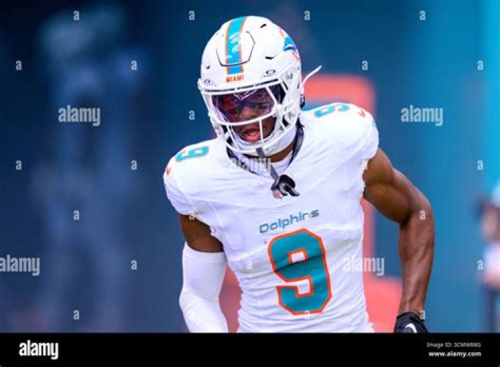 Ifeatu Melifonwu- Bio, Net Worth, Height, Girlfriend, Dating