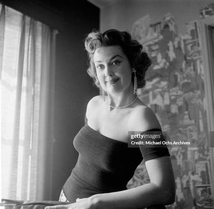Joan Shawlee