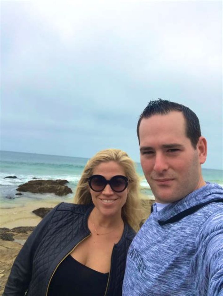 Meredith Marakovits- Wiki, Husband, Height, Net Worth, Career