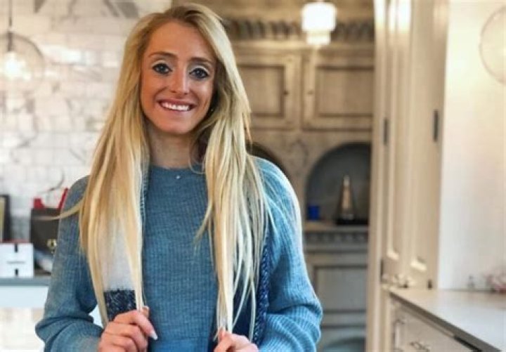 Women Health Coach | Lexi DeYoung Obituary Death Cause And Family